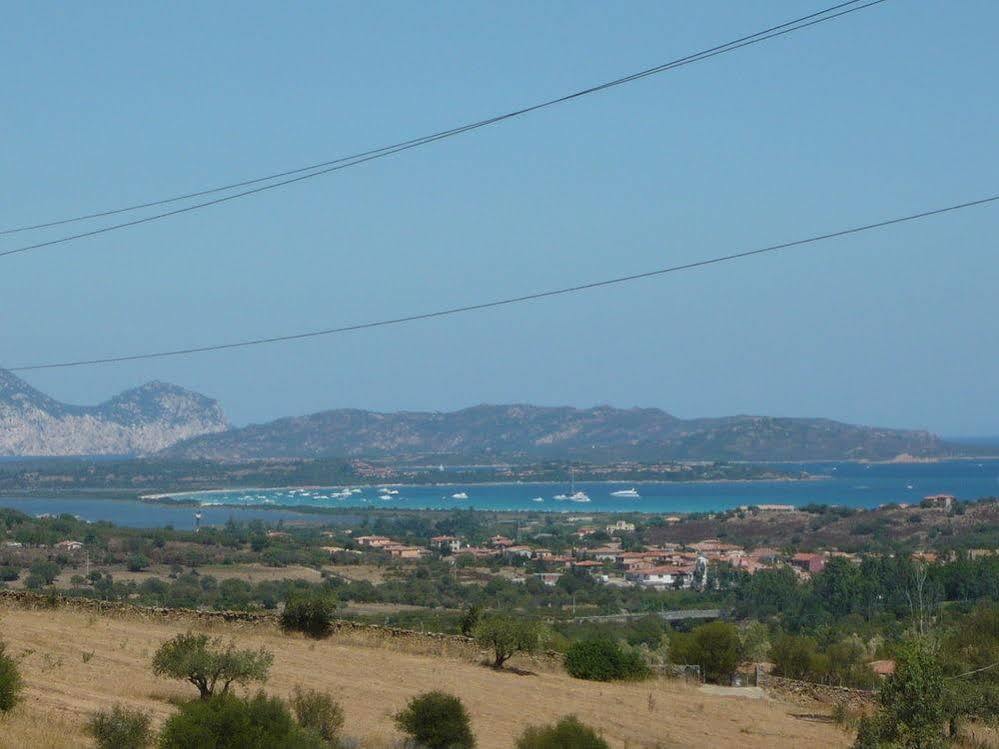 Li Muntigeddi B&B San Teodoro  Exterior foto